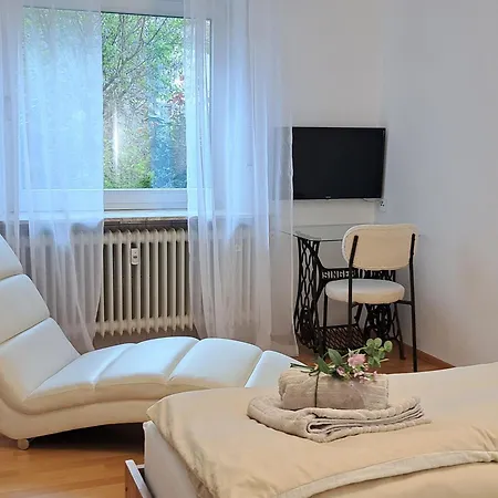 Apartment Art & Living I Im Speckguertel Von Frankfurt I Messe