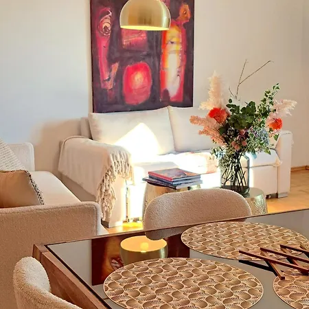 Apartment Art & Living I Im Speckguertel Von Frankfurt I Messe