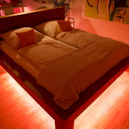 Art Farm I Group Near Frankfurt I Messe * Schoneck