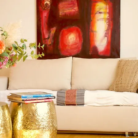 Art Farm I Group Near Frankfurt I Messe Appartement Schoneck