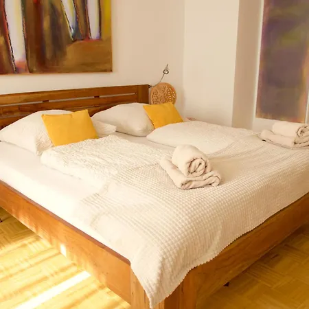 Art Farm I Group Near Frankfurt I Messe Appartement *