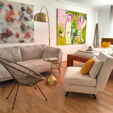 Art Farm I Group Near Frankfurt I Messe Schoneck
